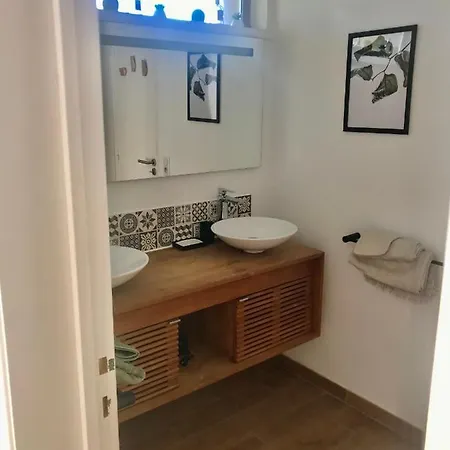 Chez Isa: Private Retreat With Garden Terrace Ceyrat